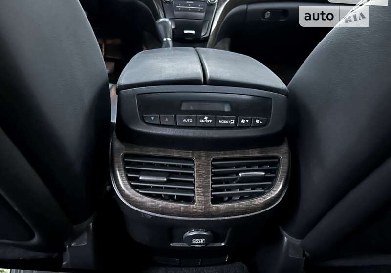 Внедорожник / Кроссовер Acura MDX 2011 в Черновцах