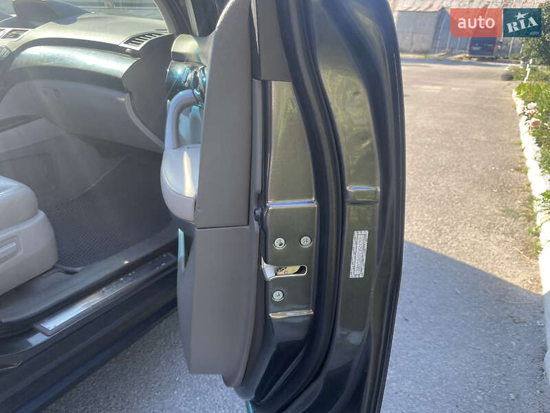 Позашляховик / Кросовер Acura MDX 2011 в Запоріжжі