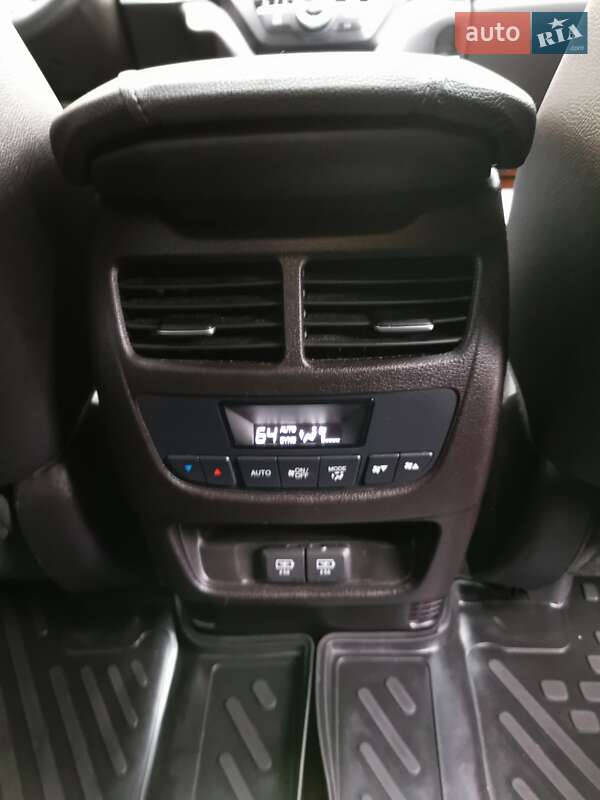 Внедорожник / Кроссовер Acura MDX 2017 в Киеве