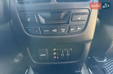 Позашляховик / Кросовер Acura MDX 2016 в 
