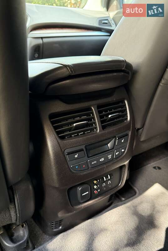 Внедорожник / Кроссовер Acura MDX 2016 в Киеве