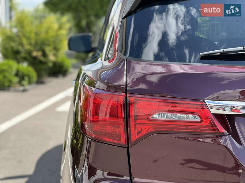 Позашляховик / Кросовер Acura MDX 2016 в Рівному