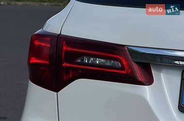 Позашляховик / Кросовер Acura MDX 2013 в 