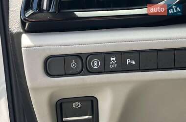 Позашляховик / Кросовер Acura MDX 2021 в 