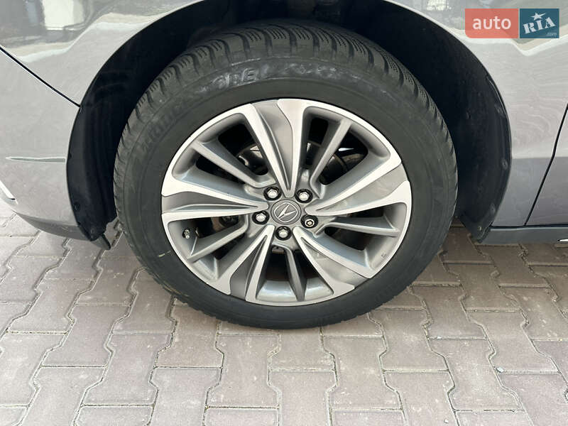 Внедорожник / Кроссовер Acura MDX 2017 в Киеве