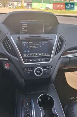 Позашляховик / Кросовер Acura MDX 2018 в 