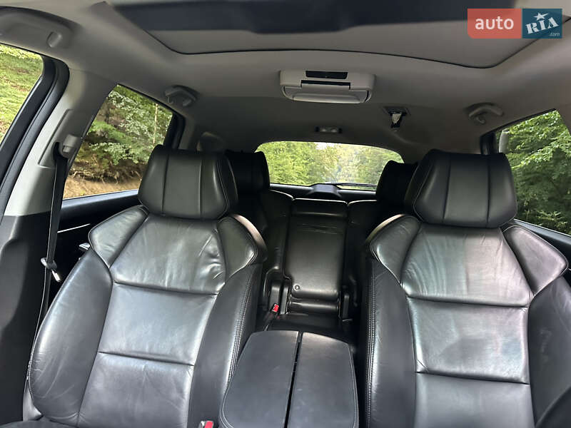 Позашляховик / Кросовер Acura MDX 2012 в Стрию