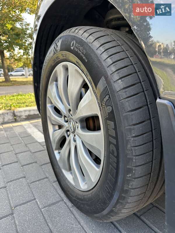 Позашляховик / Кросовер Acura MDX 2014 в Києві