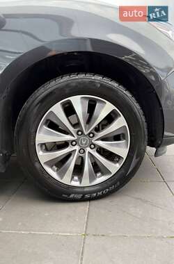Позашляховик / Кросовер Acura MDX 2014 в 