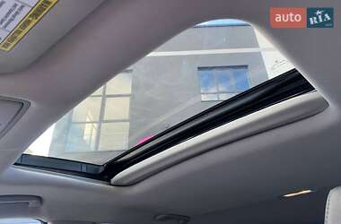 Позашляховик / Кросовер Acura MDX 2015 в 