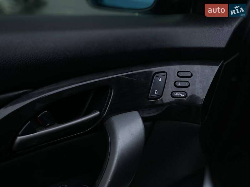 Позашляховик / Кросовер Acura MDX 2008 в Києві