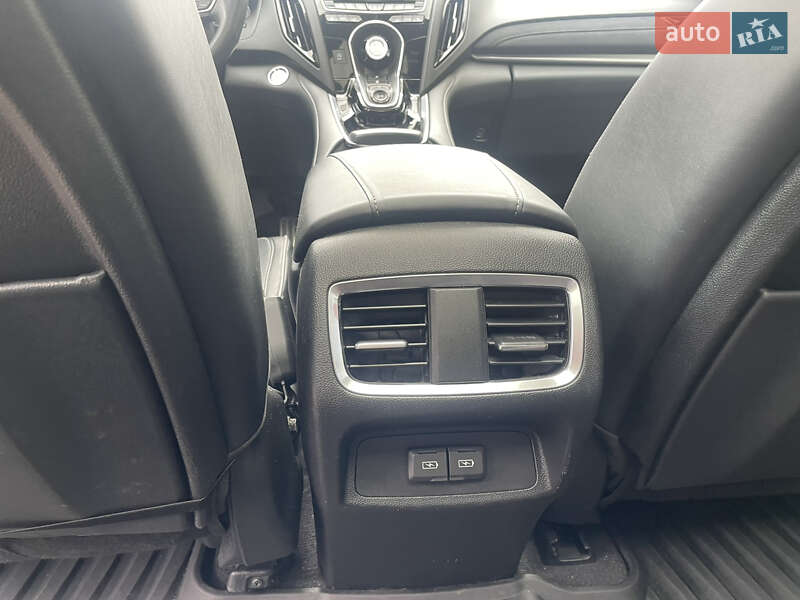 Внедорожник / Кроссовер Acura RDX 2018 в Киеве