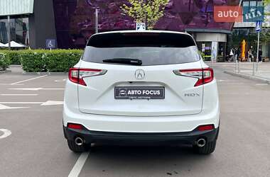 Позашляховик / Кросовер Acura RDX 2019 в 