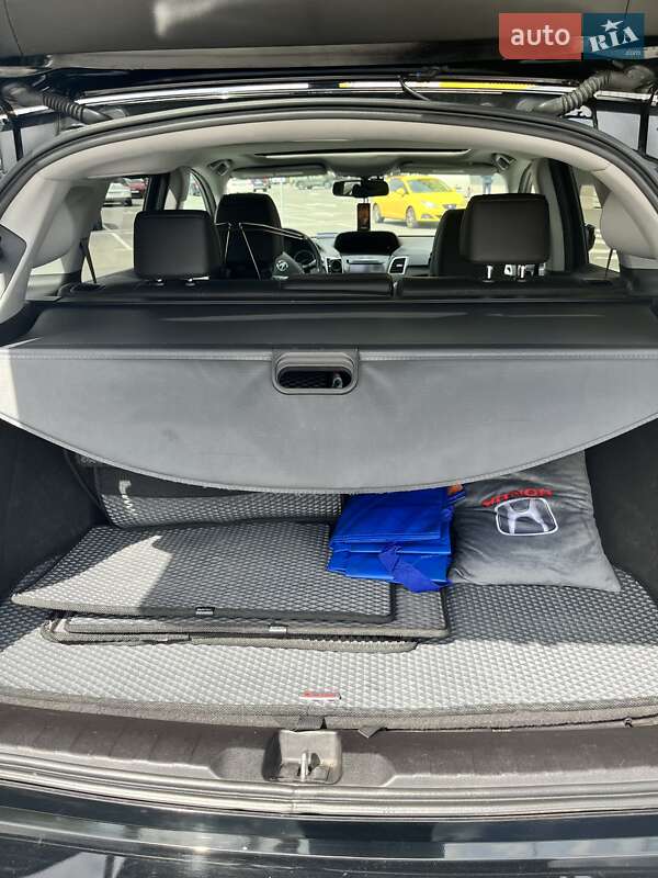 Внедорожник / Кроссовер Acura RDX 2015 в Киеве