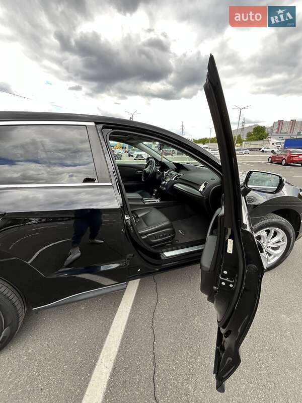 Внедорожник / Кроссовер Acura RDX 2015 в Киеве