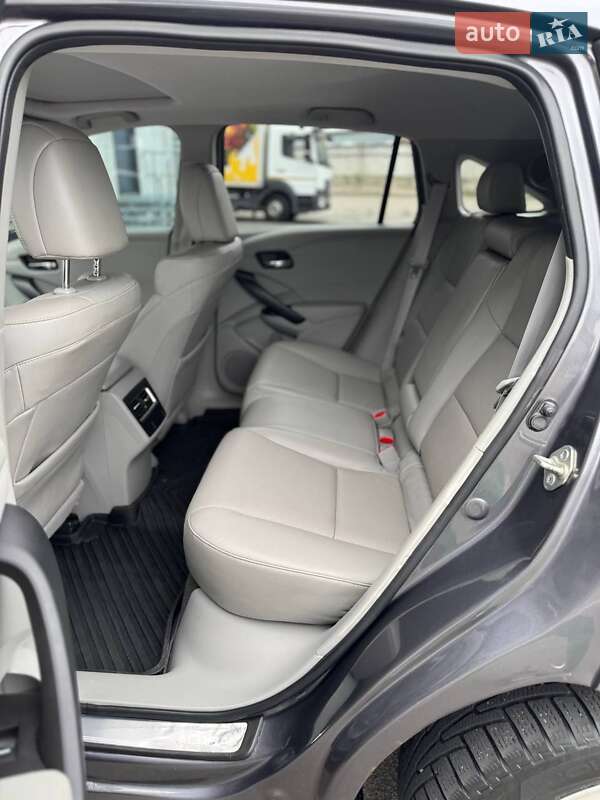 Внедорожник / Кроссовер Acura RDX 2016 в Киеве