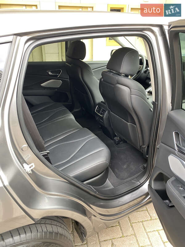 Позашляховик / Кросовер Acura RDX 2024 в Києві