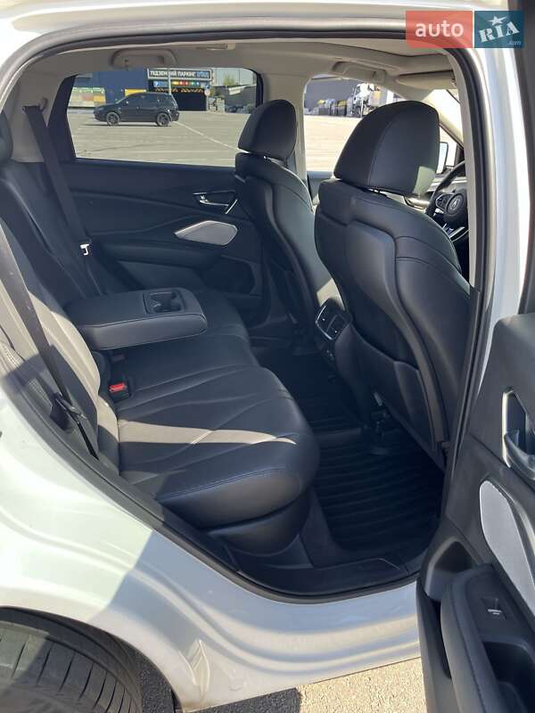 Внедорожник / Кроссовер Acura RDX 2018 в Киеве