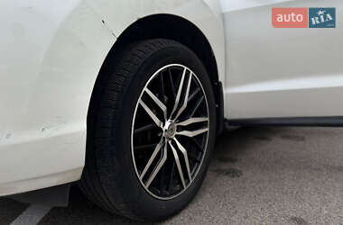 Позашляховик / Кросовер Acura RDX 2012 в 
