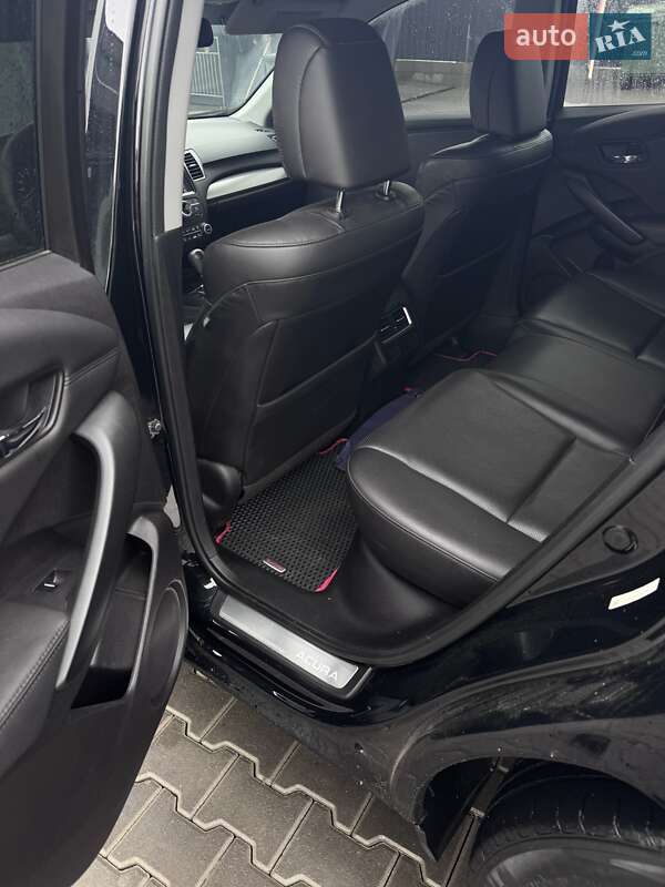 Позашляховик / Кросовер Acura RDX 2015 в Володарці