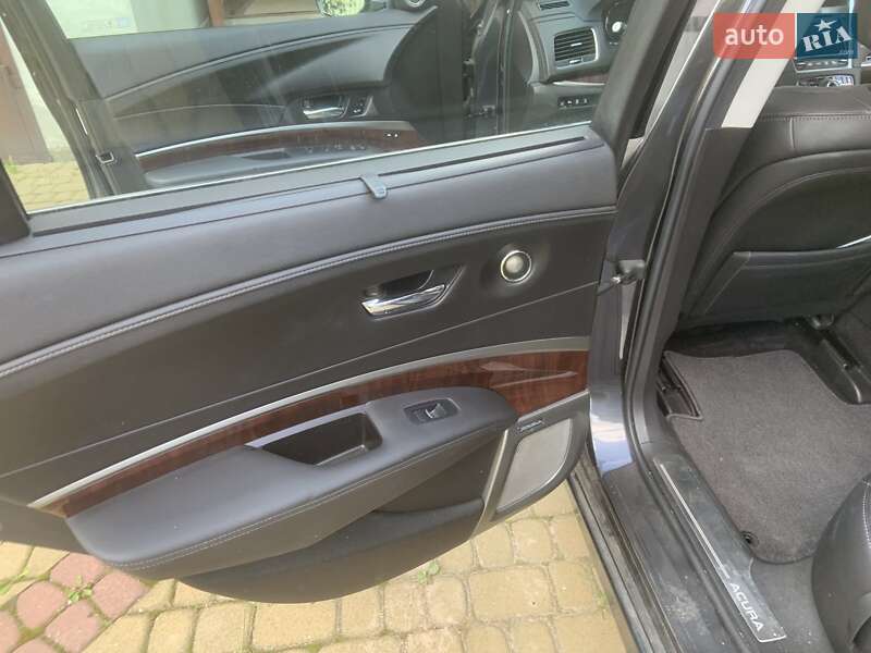 Седан Acura RLX 2015 в Львові