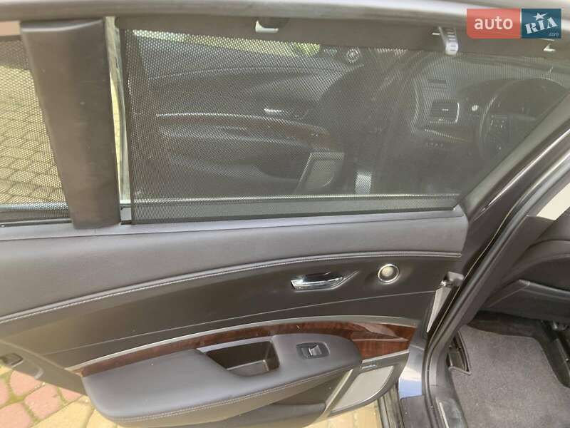 Седан Acura RLX 2015 в Львові