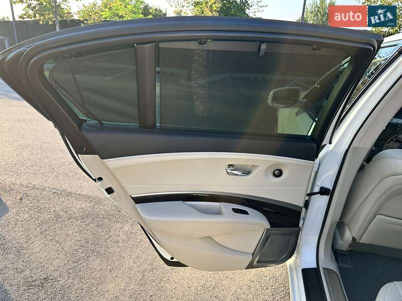 Седан Acura RLX 2016 в Києві