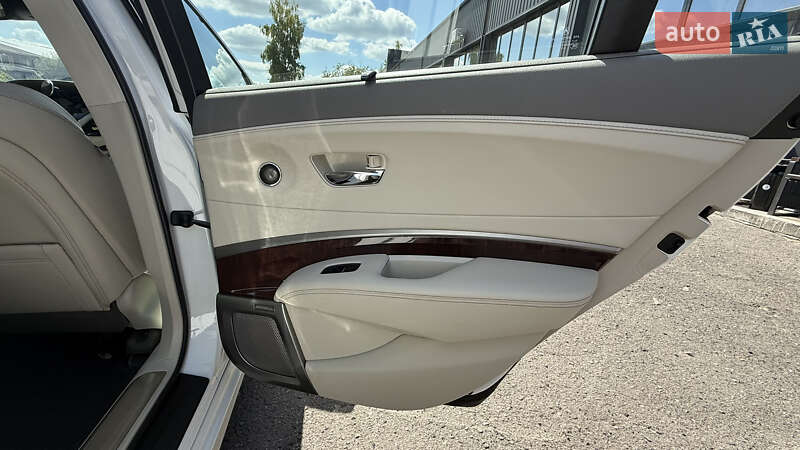 Седан Acura RLX 2015 в Ровно