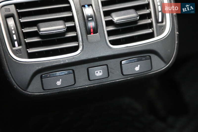 Седан Acura RLX 2017 в Харкові