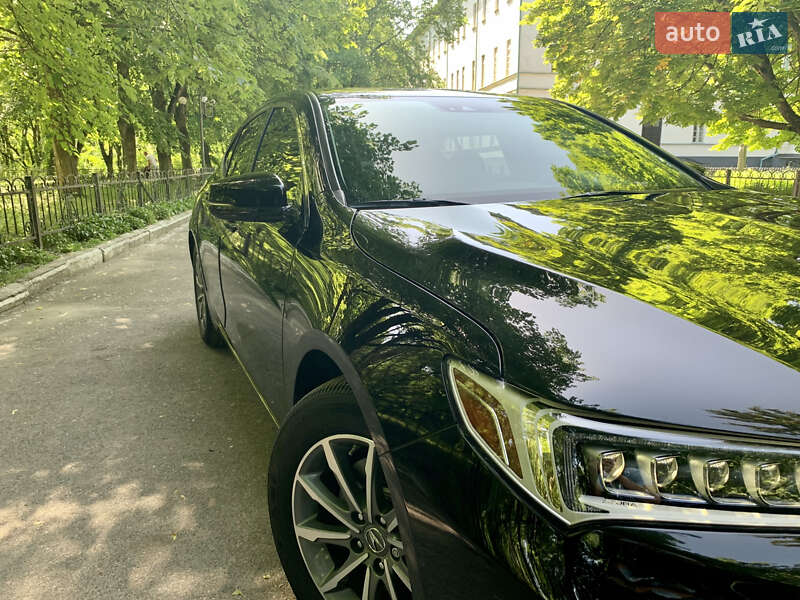 Седан Acura TLX 2017 в Киеве