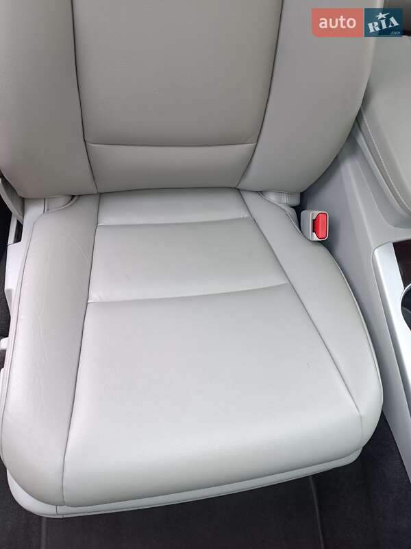 Седан Acura TLX 2016 в Чернигове