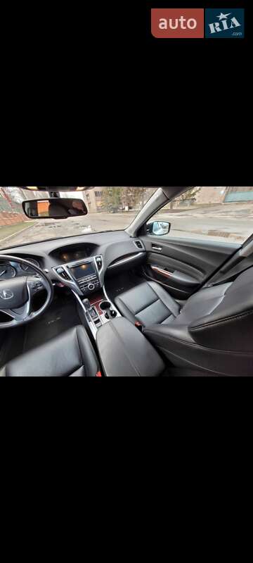 Седан Acura TLX 2015 в Кривом Роге