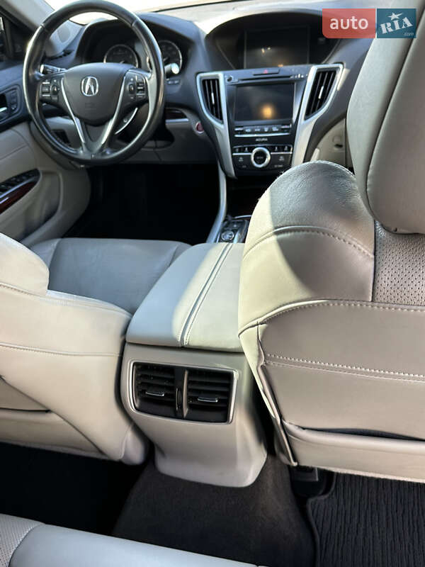 Седан Acura TLX 2016 в Киеве