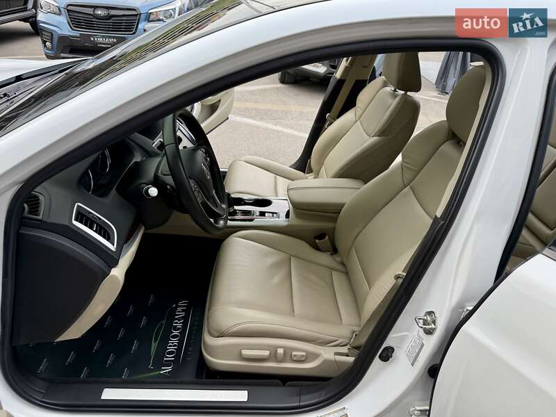 Седан Acura TLX 2018 в Киеве фото 25 Седан Acura TLX 2018 в Киеве