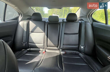 Седан Acura TLX 2015 в 