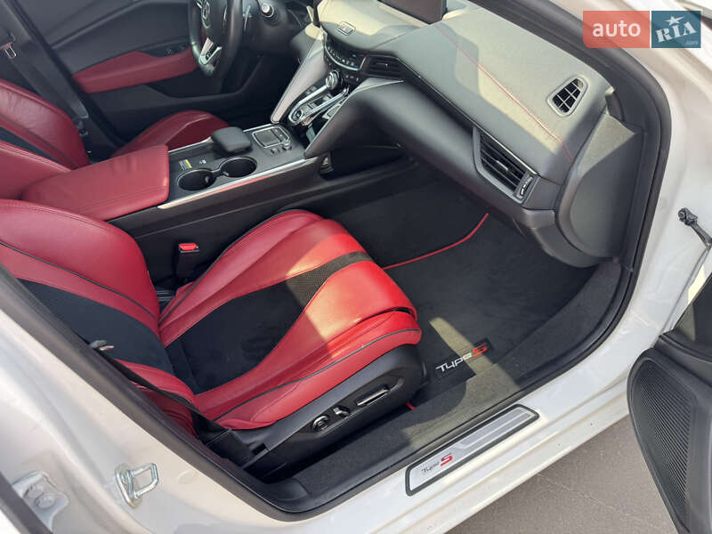 Седан Acura TLX 2021 в Берегово