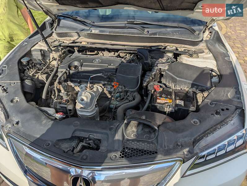 Седан Acura TLX 2015 в Львове