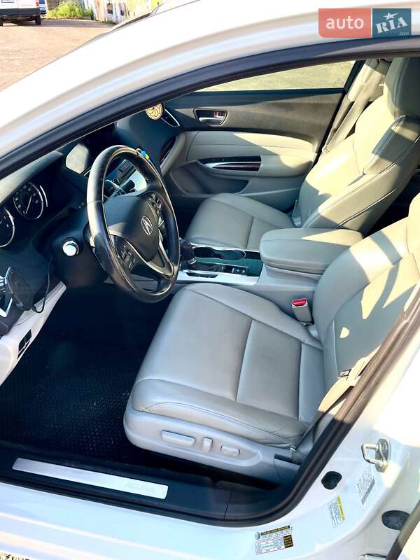 Седан Acura TLX 2015 в Киеве