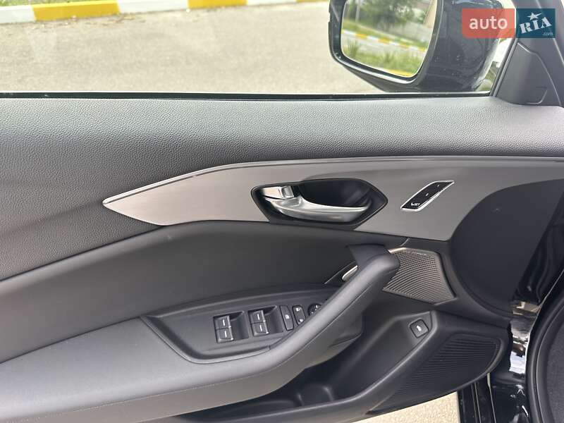 Седан Acura TLX 2023 в Киеве