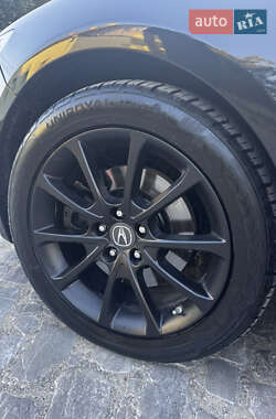 Седан Acura TLX 2015 в Кам'янець-Подільському