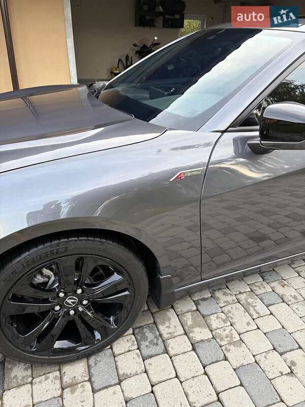 Седан Acura TLX 2022 в Яворові