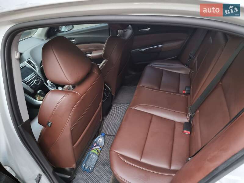 Седан Acura TLX 2016 в Тернополі