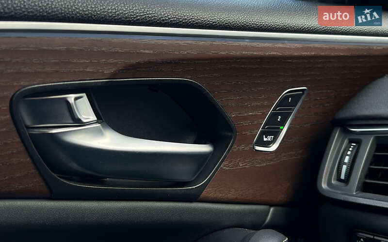 Седан Acura TLX 2021 в Львове
