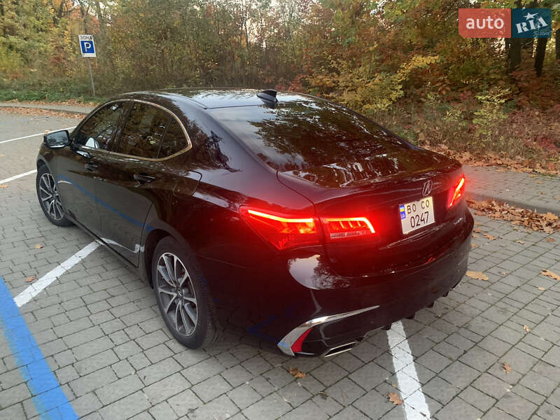 Седан Acura TLX 2019 в Львове