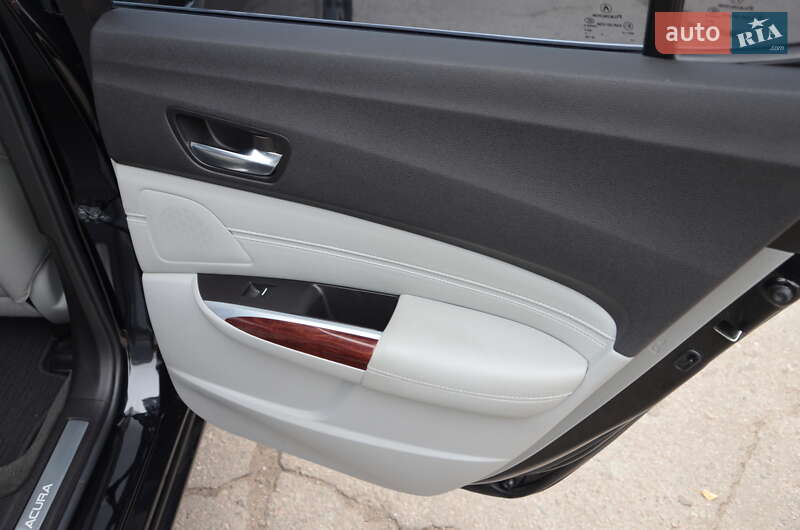 Седан Acura TLX 2016 в Павлограді