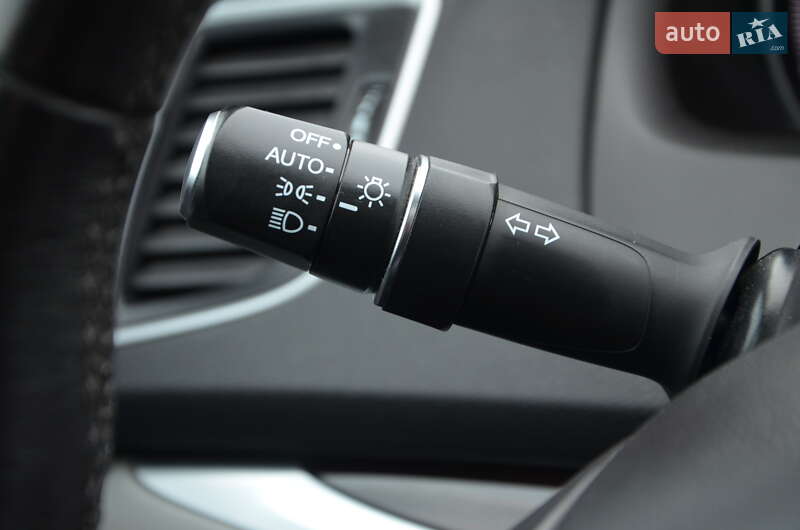 Седан Acura TLX 2016 в Павлограді