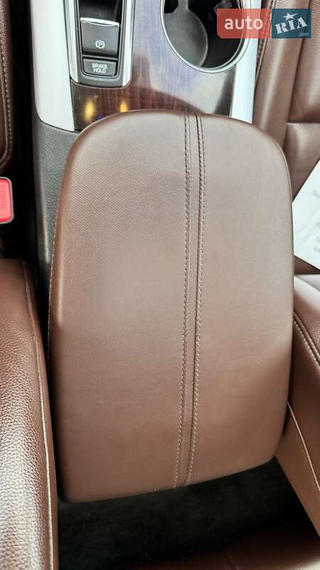 Седан Acura TLX 2015 в Тернополе