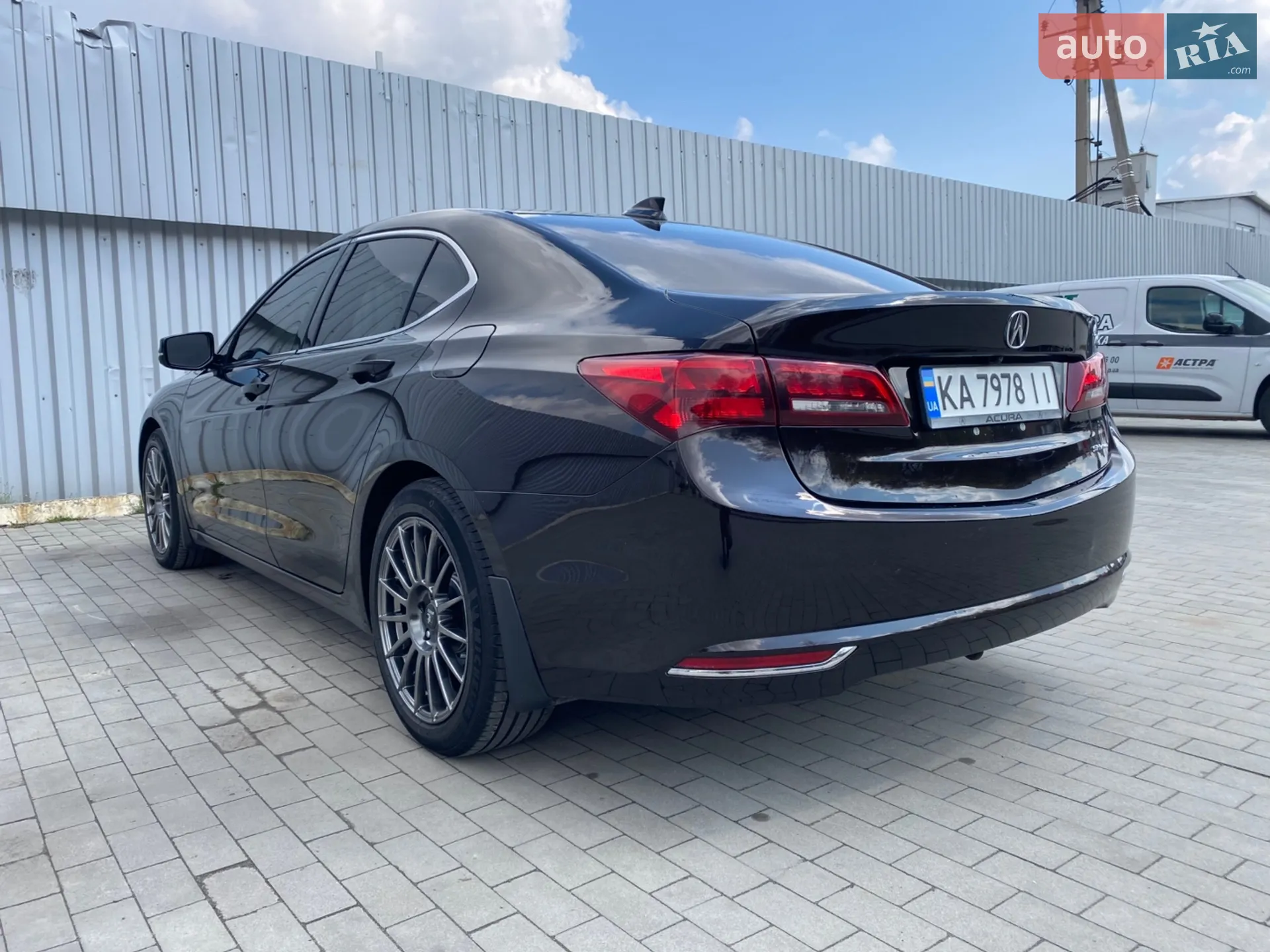 2017 Acura TLX - мініатюра 13