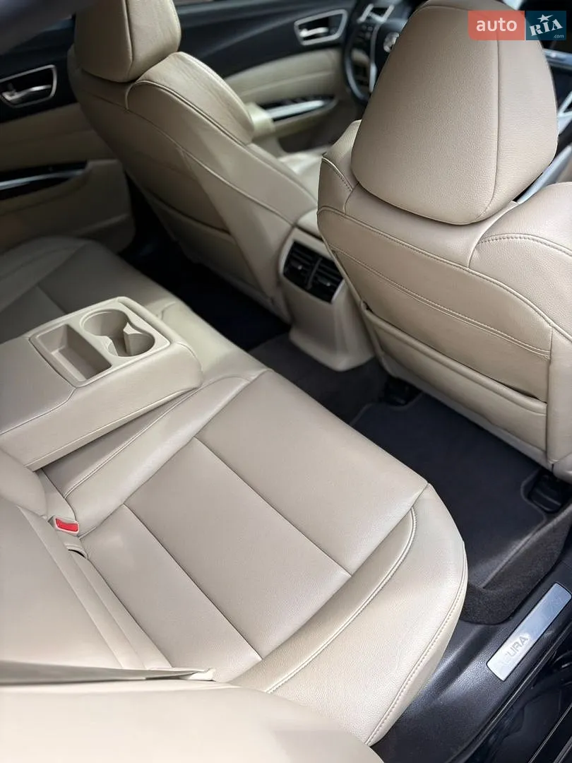 2017 Acura TLX - мініатюра 12