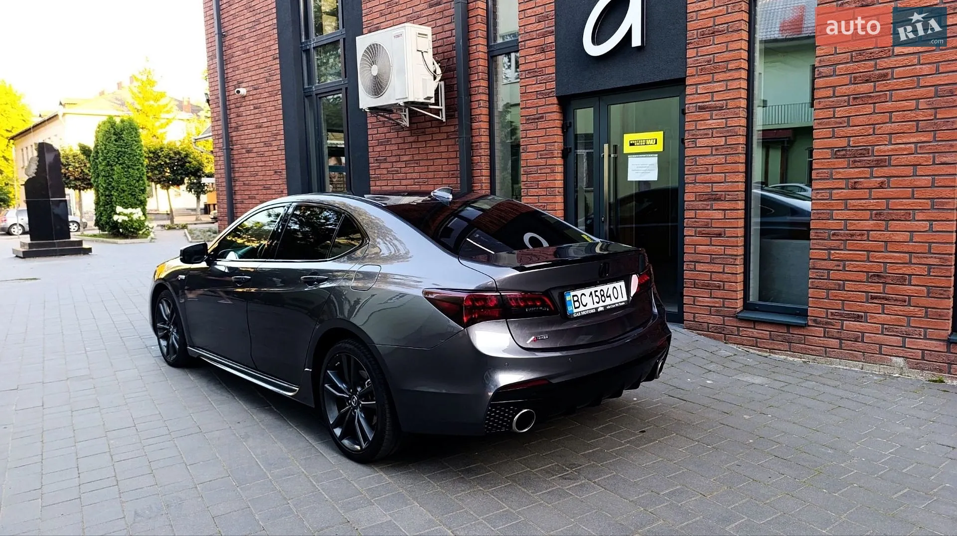 2017 Acura TLX - мініатюра 2